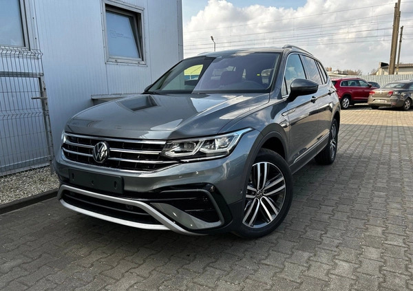 Volkswagen Tiguan Allspace cena 234250 przebieg: 10, rok produkcji 2024 z Drawno małe 781